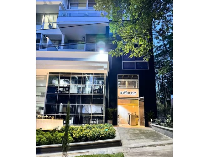 Apartaestudio en venta en La Candelaria, Medellín, 60 m² · foto 19 de 20