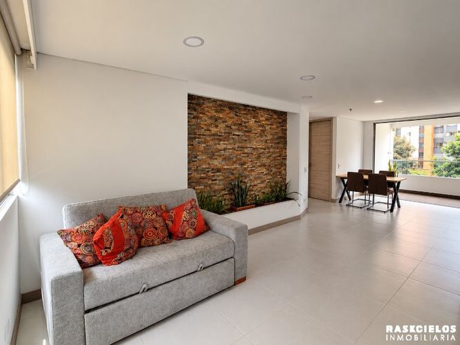 Apartamento de 2 alcobas en arriendo en Altos Del Poblado, Medellín, 111 m² · foto 5 de 14