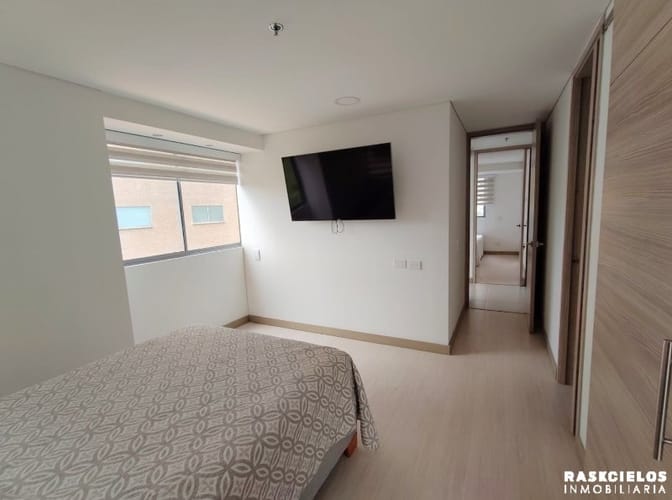 Apartamento de 2 alcobas en arriendo en Altos Del Poblado, Medellín, 111 m² · foto 9 de 14