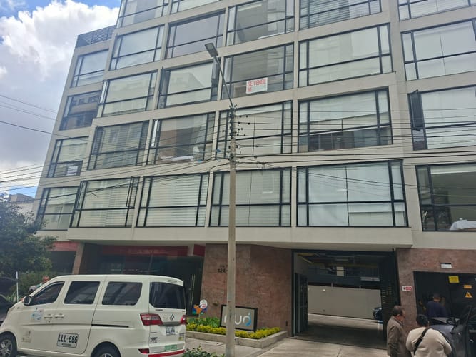Apartaestudio en venta en Santa Barbara Oriental, Bogotá, 19 m² · foto 16 de 17