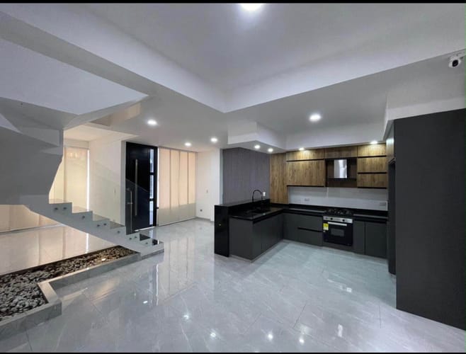 Casa de 4 alcobas en venta en Ciudad 2000, Cali, 240 m² · foto 5 de 15