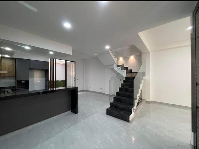 Casa de 4 alcobas en venta en Ciudad 2000, Cali, 240 m² · foto 4 de 15