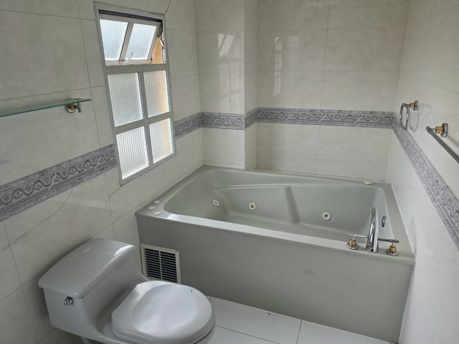 Casa de 4 alcobas en venta en Fredonia, Chía, 240 m² · foto 18 de 20