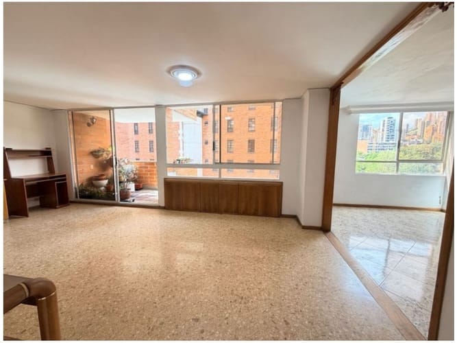 Apartamento de 2 alcobas en venta en Astorga, Medellín, 105 m² · foto 3 de 10