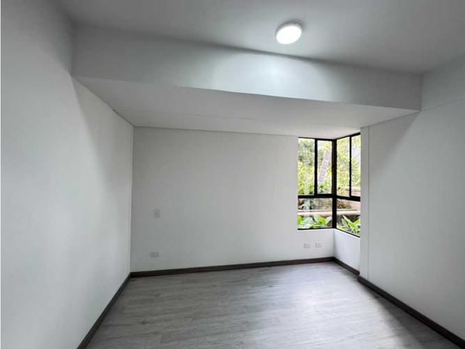 Apartamento en venta en El Poblado, Medellín · foto 5 de 10