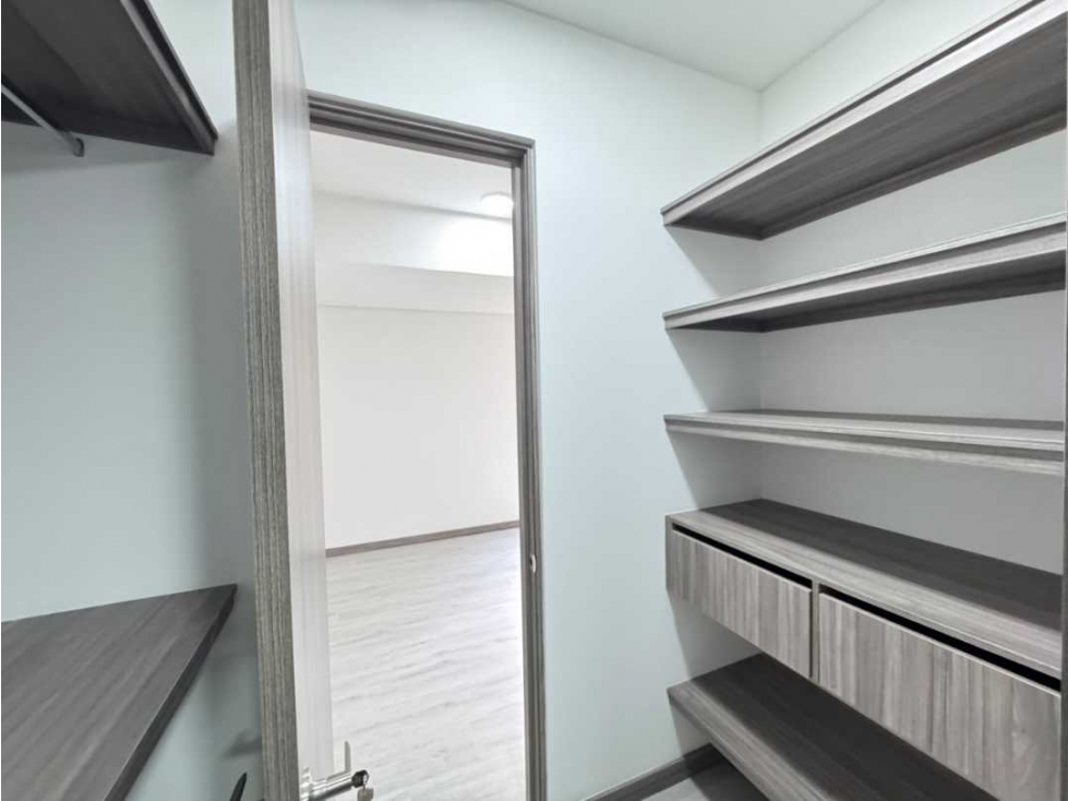 Apartamento en venta en El Poblado, Medellín · foto 10 de 10