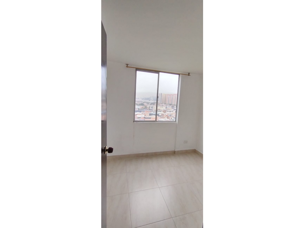 Apartamento en venta en Madelena, Bogotá · foto 6 de 8