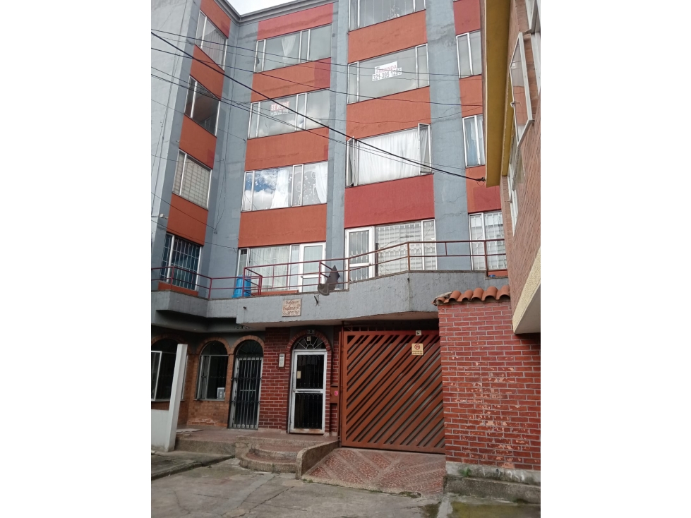 Apartamento en venta en Fontibon, Bogotá · foto 2 de 13