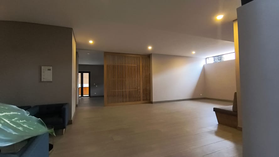 Apartamento de 2 alcobas en venta en Los Rosales, Bogotá, 130 m² · foto 15 de 16