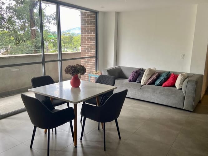 Apartamento de 3 alcobas en venta en Villa Carlota, Medellín, 166 m² · foto 8 de 12