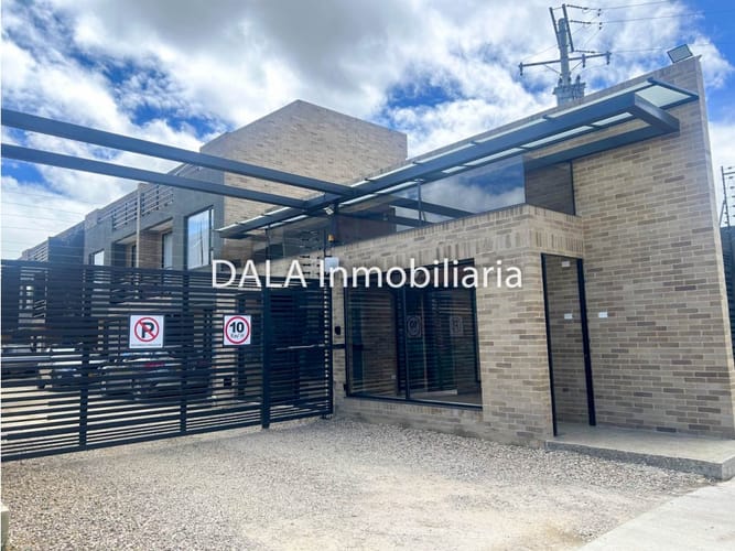 Lote en venta en Bojaca, Chía, 70 m² · foto 3 de 7