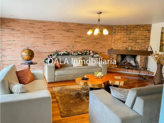 Casa de 4 alcobas en venta en Cr San Sebastian, Chía, 263 m² · foto 3 de 24