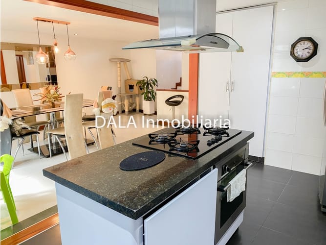 Casa de 4 alcobas en venta en Cr San Sebastian, Chía, 263 m² · foto 9 de 24