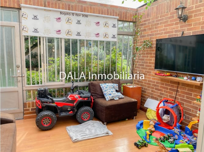 Casa de 4 alcobas en venta en Cr San Sebastian, Chía, 263 m² · foto 11 de 24