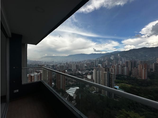Apartamento de 2 alcobas en venta en Las Lomitas, Sabaneta, 62 m² · foto 4 de 16