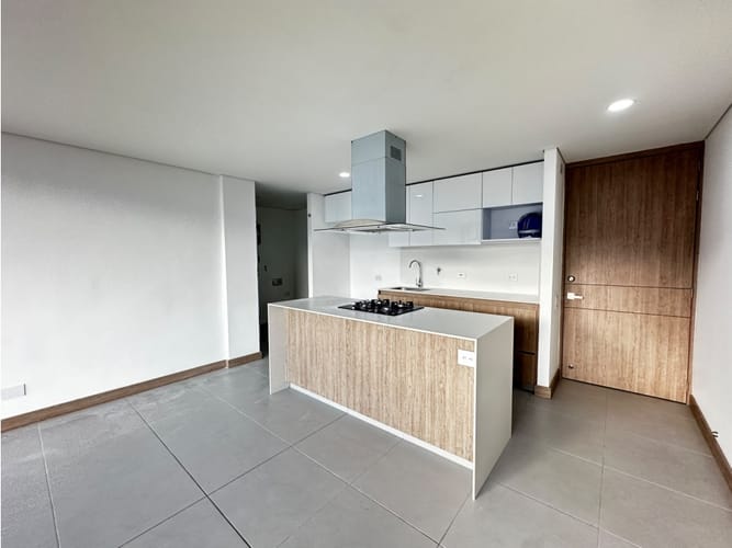 Apartamento de 2 alcobas en venta en Las Lomitas, Sabaneta, 62 m² · foto 6 de 16