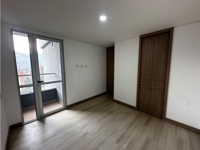 Apartamento de 2 alcobas en venta en Las Lomitas, Sabaneta, 62 m² · foto 11 de 16