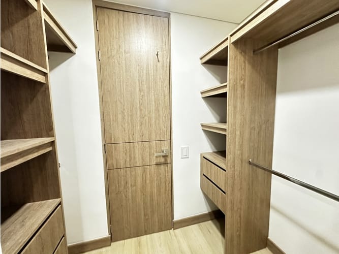 Apartamento de 2 alcobas en venta en Las Lomitas, Sabaneta, 62 m² · foto 13 de 16
