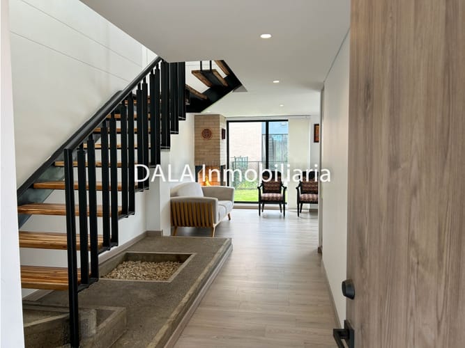 Casa de 3 alcobas en venta en La Moya, Cota, 147 m² · foto 2 de 24