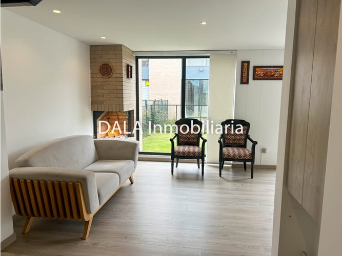 Casa de 3 alcobas en venta en La Moya, Cota, 147 m² · foto 3 de 24