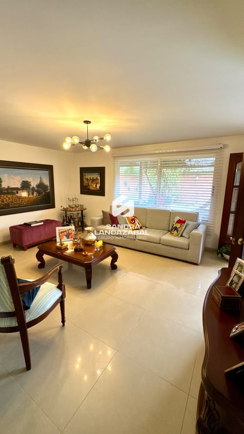 Casa de 4 alcobas en venta en Lagos Del Cacique, Bucaramanga, 230 m² · foto 9 de 19