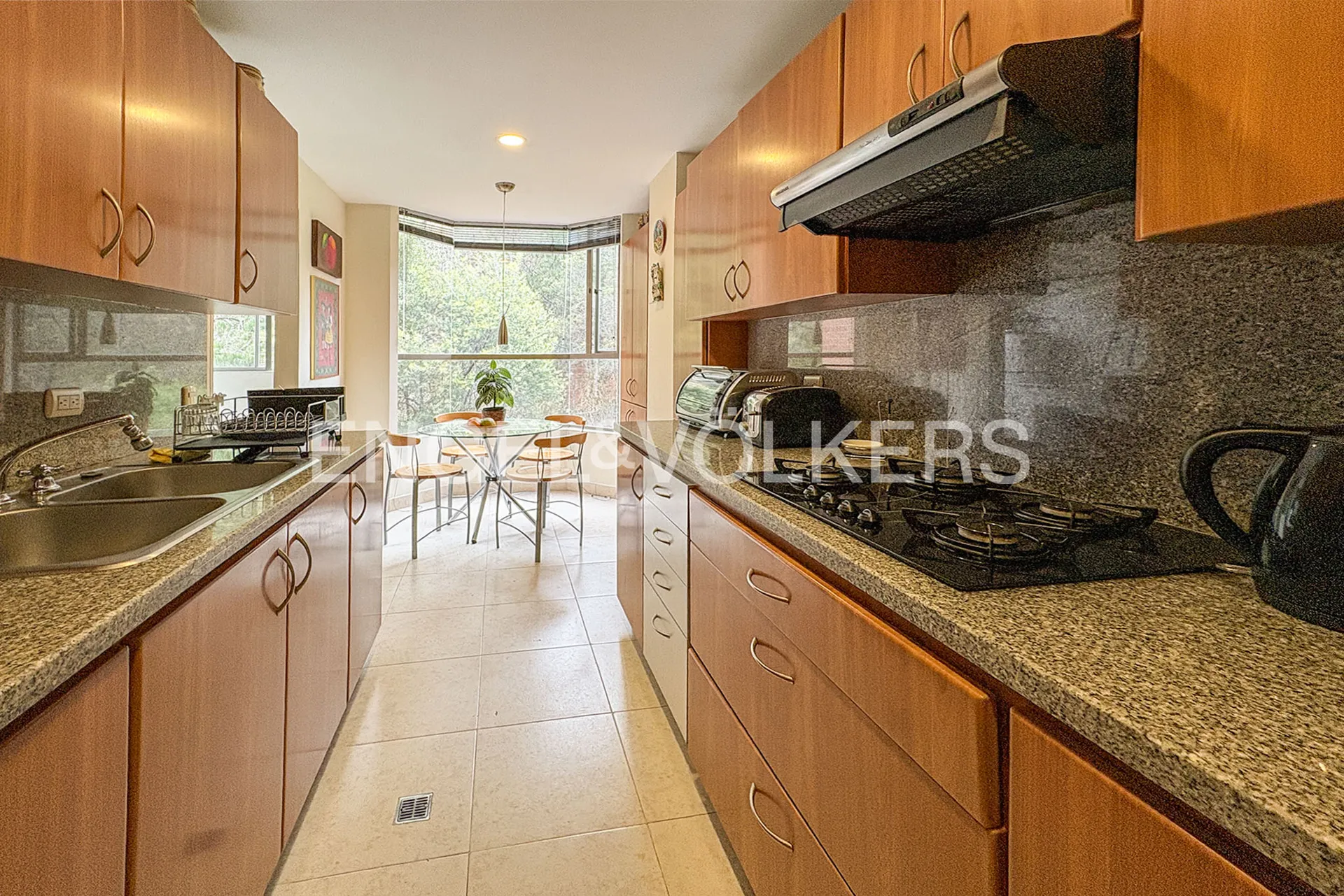 Apartamento en venta en Santa Barbara Alta, Bogotá · foto 4 de 20