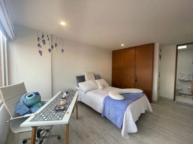 Apartamento de 3 alcobas en venta en Santa Paula, Bogotá, 133 m² · foto 9 de 19