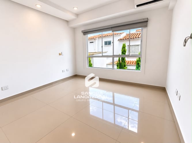 Casa de 4 alcobas en venta en Lagos Del Cacique, Bucaramanga, 185 m² · foto 6 de 8