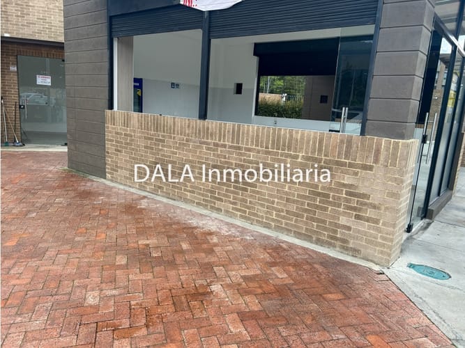 Local en arriendo en Santa Cruz, Chía, 25 m² · foto 2 de 21