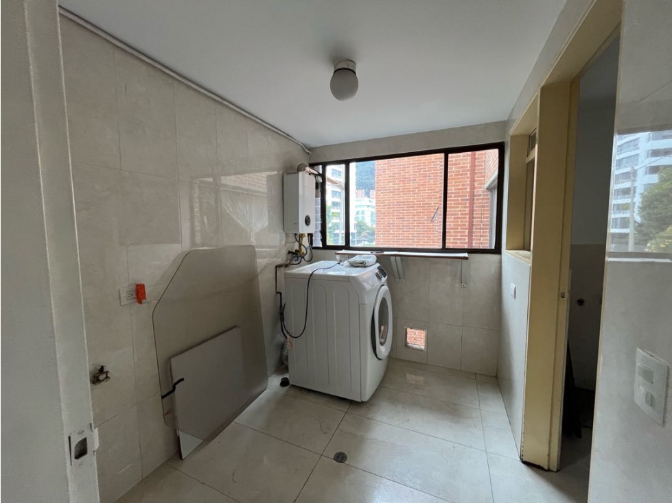 Apartamento en venta en Santa Barbara, Bogotá · foto 5 de 16