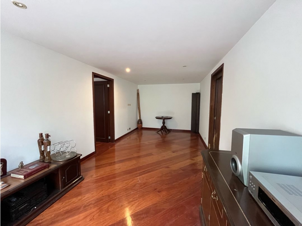 Apartamento en venta en Santa Barbara, Bogotá · foto 10 de 16