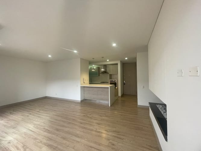 Apartamento de 2 alcobas en venta en Santa Paula, Bogotá, 102 m² · foto 3 de 12