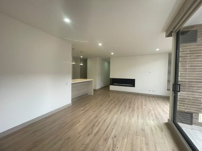 Apartamento de 2 alcobas en venta en Santa Paula, Bogotá, 102 m² · foto 2 de 12