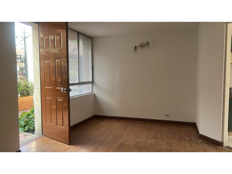 Casa en venta en Mazuren, Bogotá · foto 9 de 24