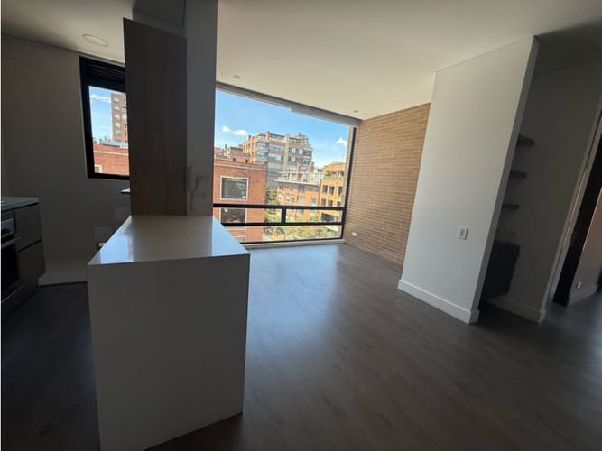 Apartamento de 2 alcobas en venta en Chicó Reservado, Bogotá, 72 m² · foto 5 de 14