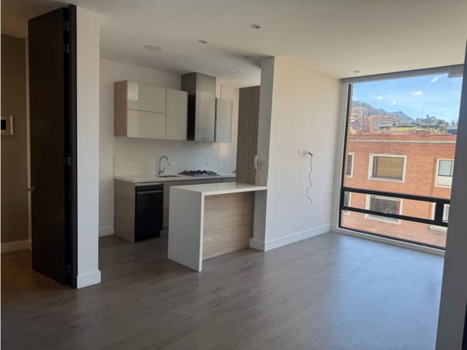 Apartamento de 2 alcobas en venta en Chicó Reservado, Bogotá, 72 m² · foto 7 de 14