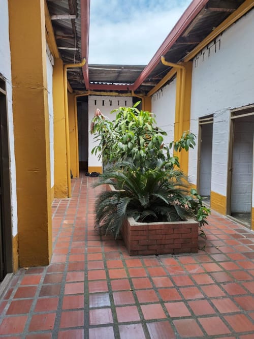 Casa de 20 alcobas en venta en San Cayetano, Cali, 476 m² · foto 5 de 12