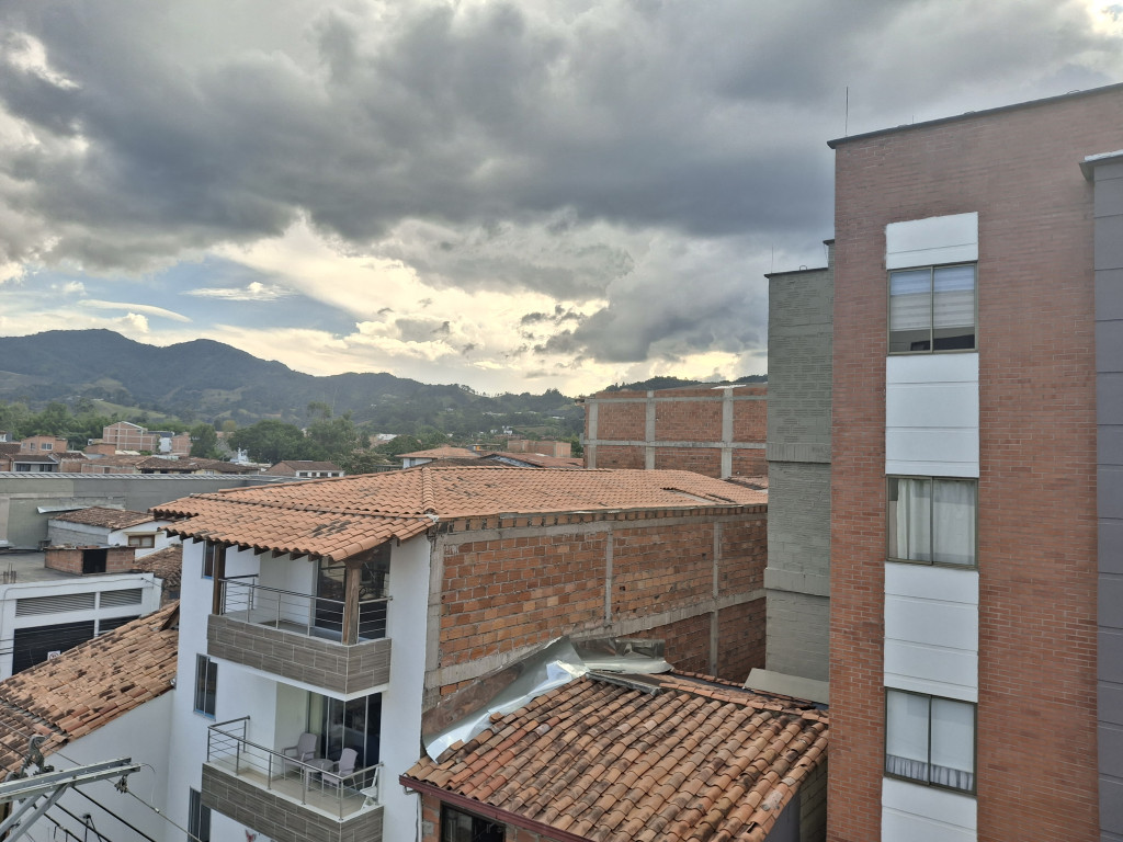 Apartamento en arriendo en La Ceja · foto 9 de 18