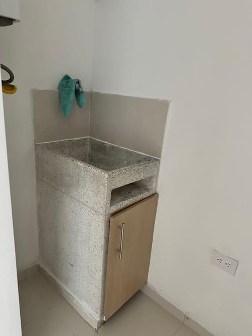 Apartamento de 3 alcobas en venta en Bucaros, Bello, 56 m² · foto 7 de 18