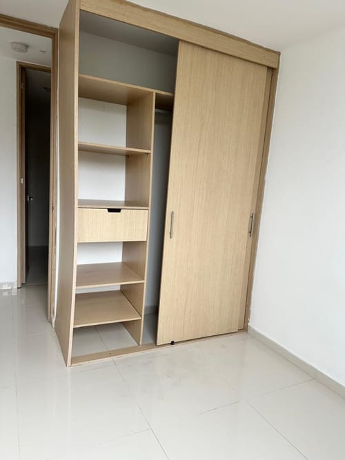 Apartamento de 3 alcobas en venta en Bucaros, Bello, 56 m² · foto 10 de 18
