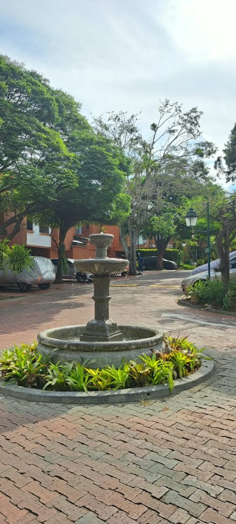 Casa de 3 alcobas en venta en Ciudad Jardin, Cali, 119 m² · foto 2 de 22