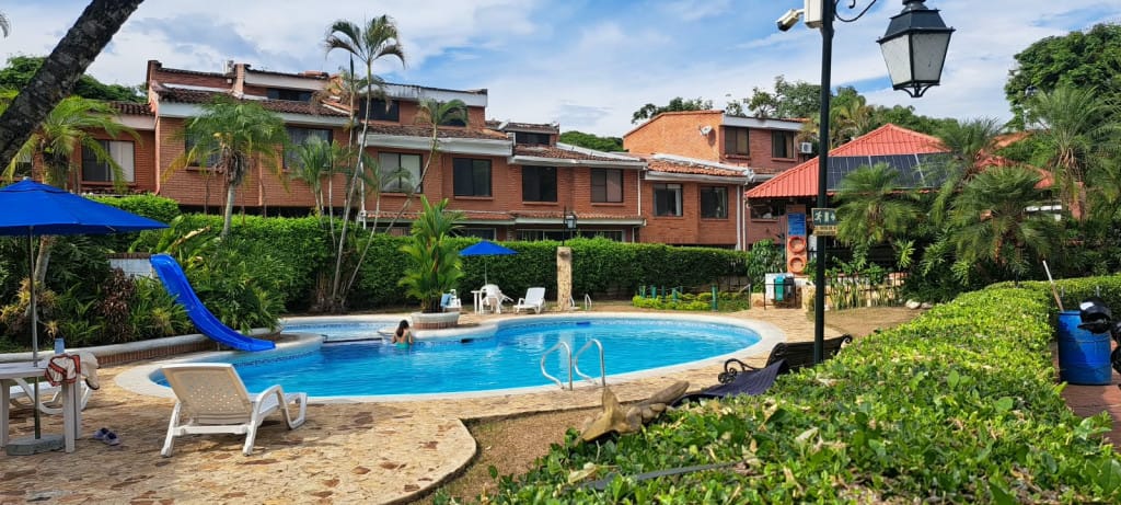 Casa de 3 alcobas en venta en Ciudad Jardin, Cali, 119 m² · foto 3 de 22