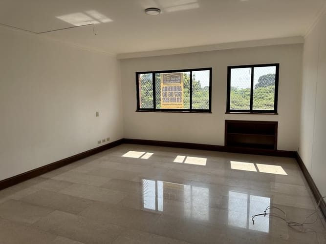 Apartamento de 4 alcobas en venta en La Arboleda, Cali, 345 m² · foto 20 de 24