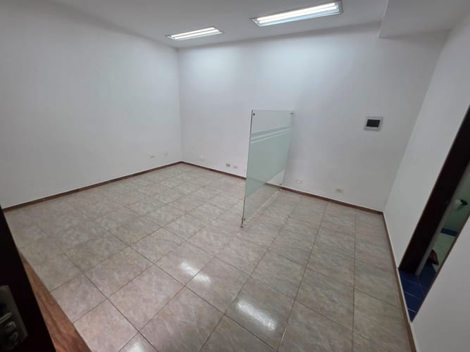 Local en arriendo en San Nicolas, Cali, 27 m² · foto 5 de 8