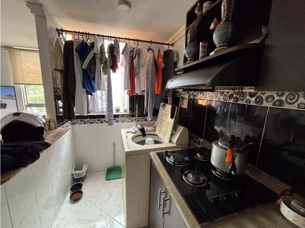 Apartamento en venta en San Antonio De Prado, Medellín · foto 2 de 9