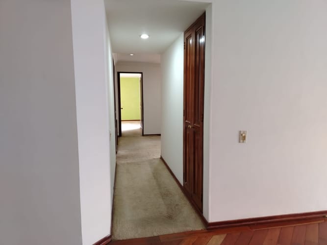 Apartamento en venta en Santa Barbara Central, Bogotá · foto 8 de 24