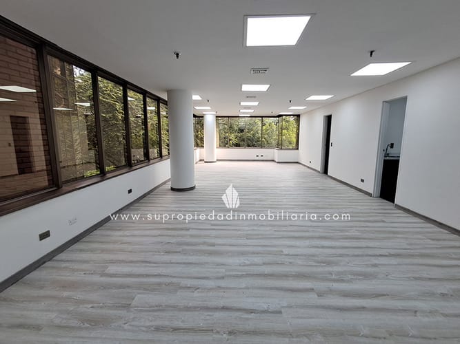Oficina en arriendo en Castropol, Medellín, 70 m² · foto 2 de 11