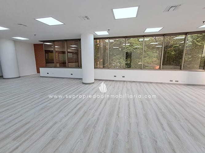 Oficina en arriendo en Castropol, Medellín, 70 m² · foto 10 de 11