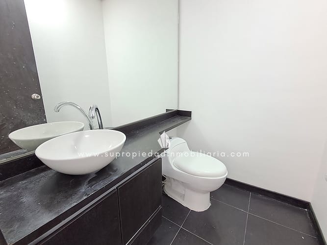 Oficina en arriendo en Castropol, Medellín, 70 m² · foto 11 de 11