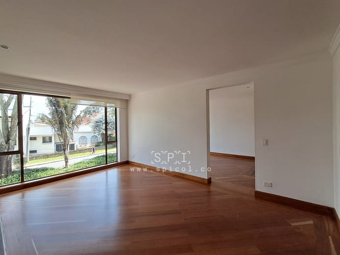Apartamento de 3 alcobas en arriendo en Santa Ana Oriental, Bogotá, 220 m² · foto 6 de 24